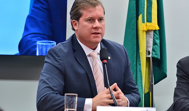 Staff de Paulo Dantas na dúvida sobre voto de Marx Beltrão para governador