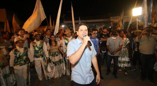 Davi Davino Filho anuncia projeto de Prefeitura Bairro no Benedito Bentes