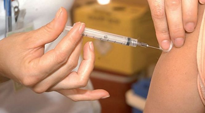 Vacinação contra polio e atualização vacinal começam segunda-feira