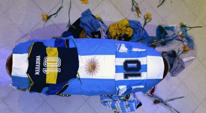 Corpo de Maradona é velado no palácio presidencial da Argentina