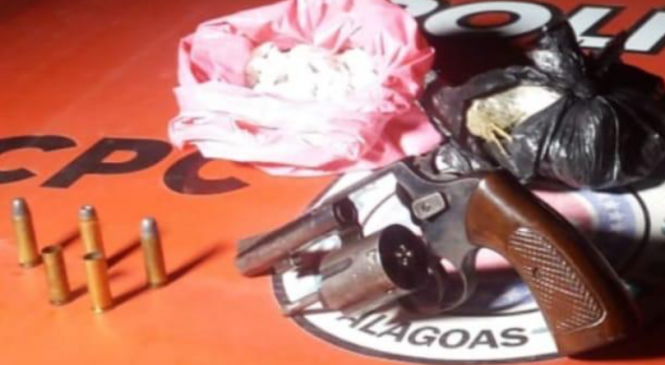 Operação desarticula grupo que praticava tráfico de drogas e prende 14 suspeitos no Benedito Bentes