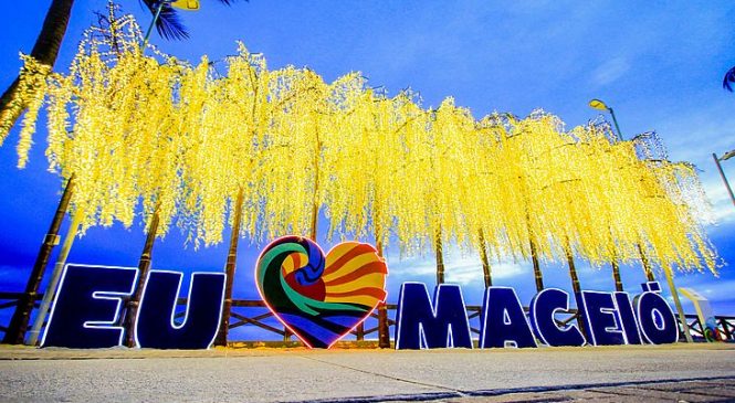 Prefeitura de Maceió retira decoração natalina após orientação do MPE/AL