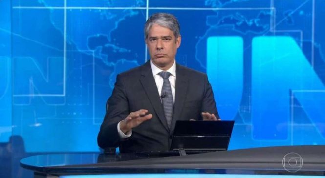 Vídeo: Bonner imita Bolsonaro ao citar presidente no Jornal Nacional