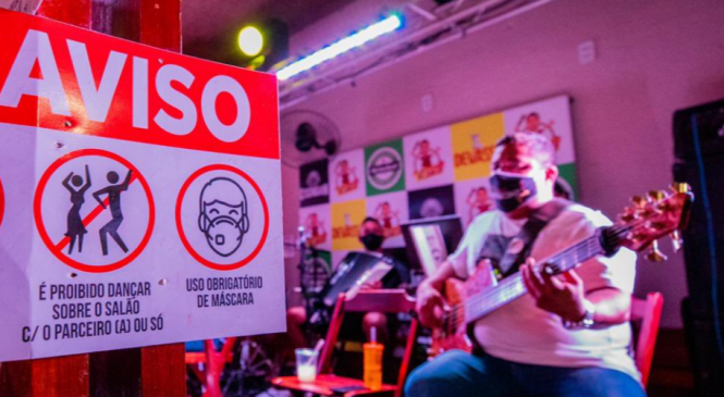 Prefeitura de Maceió fiscaliza bares e restaurante após a liberação de música ao vivo