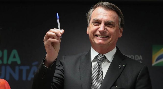 MP de Bolsonaro exclui 500 mil idosos e deficientes do Benefício de Prestação Continuada