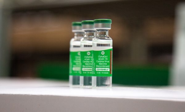 Sesau inicia distribuição das 37.400 doses de imunizantes contra Covid-19