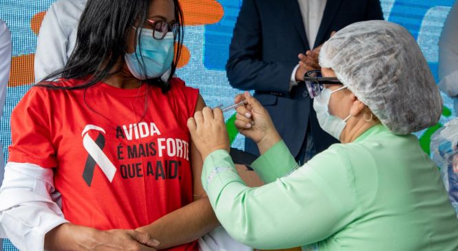 Vacinação para trabalhadores da Atenção Básica começa nesta segunda em Maceió