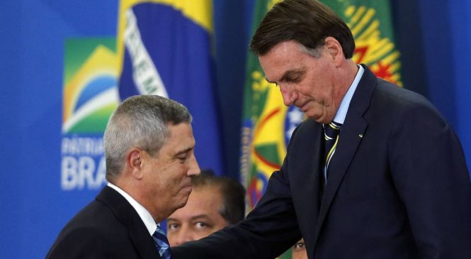 Não foi só Ramos: Ministros militares de Bolsonaro estão aos montes se vacinando escondido