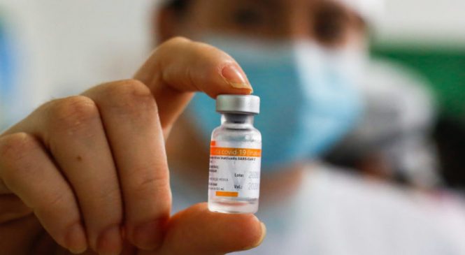 Aplicação da 2ª dose CoronaVac em Maceió e outros 16 municípios segue suspensa