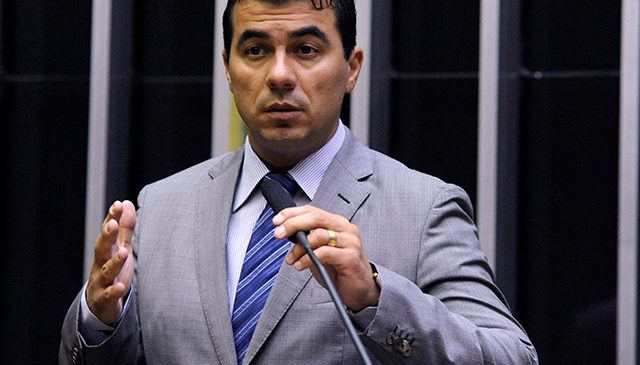Luis Miranda ameaça revelar gravação ‘surpresa mágica’ contra Bolsonaro no Covaxingate