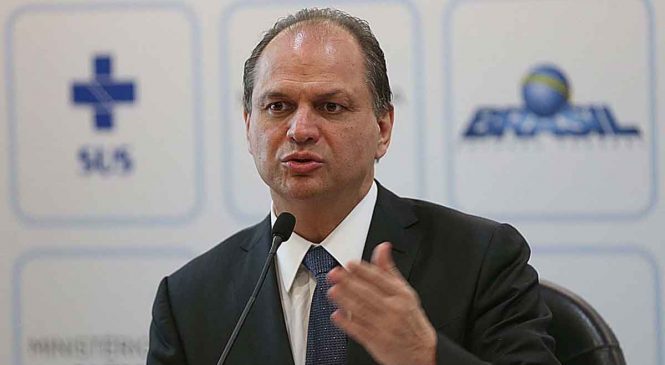 Líder do governo leva ‘empreiteiro’ a ministério para fechar contrato de vacina da CanSino no valor de R$ bi