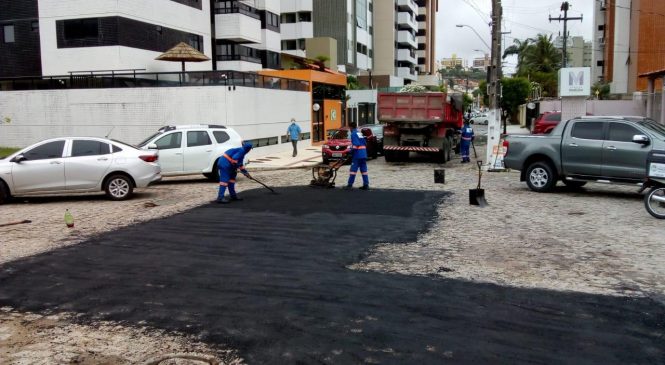 Prefeitura de Maceió leva operação tapa-buraco às principais vias da cidade