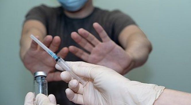 MPE/AL recomenda ao governador e prefeitos medidas cabíveis contra servidores que recusam vacinação
