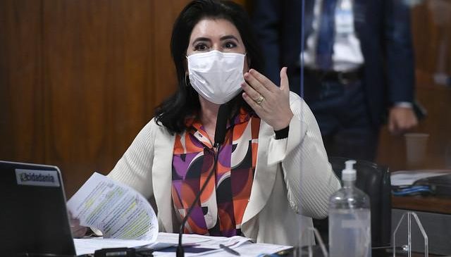 Covaxim: Senadora denuncia falsificação de documento usado pelo governo Bolsonaro