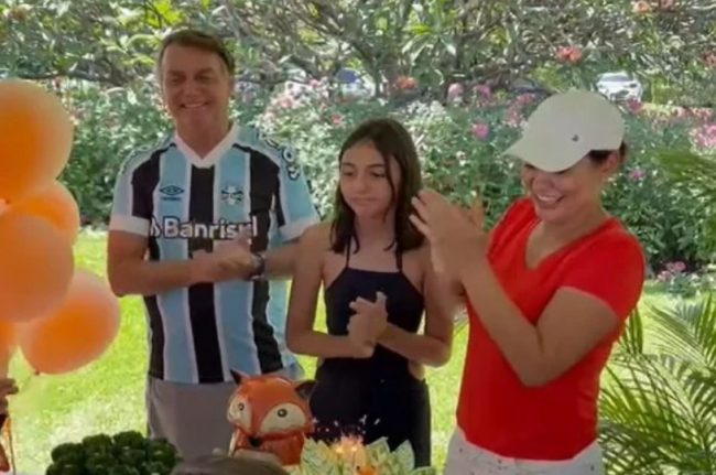 Fotos! Filha de Bolsonaro faz aniversário e ganha festa, Comportamento