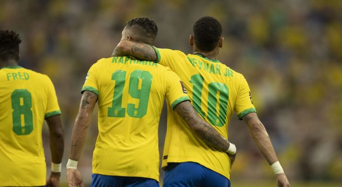 Neymar e Raphinha decidem e Brasil supera Uruguai por 4 a 1
