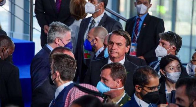 Com agenda esvaziada no G20, Bolsonaro é ironizado pela imprensa romana