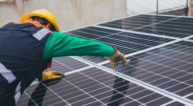 Desenvolve lança linha de crédito de até R$ 500 mil para investimento em energia solar