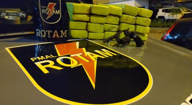 Polícia prende suspeito de tráfico e apreende 20 tabletes de maconha no Feitosa