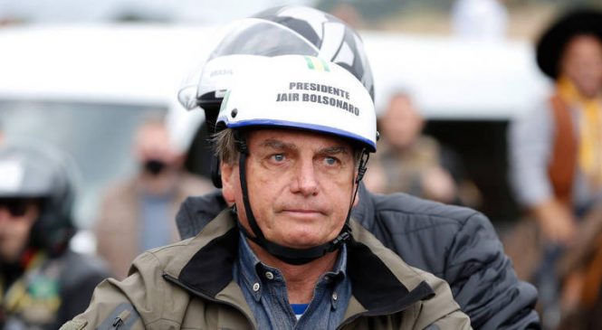 Bolsonaro proíbe passaporte da vacina e Rede pede que STF adote