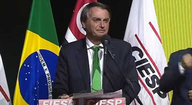 Bolsonaro confessa que “ripou” funcionários e nomeou ministros para ajudar amigos