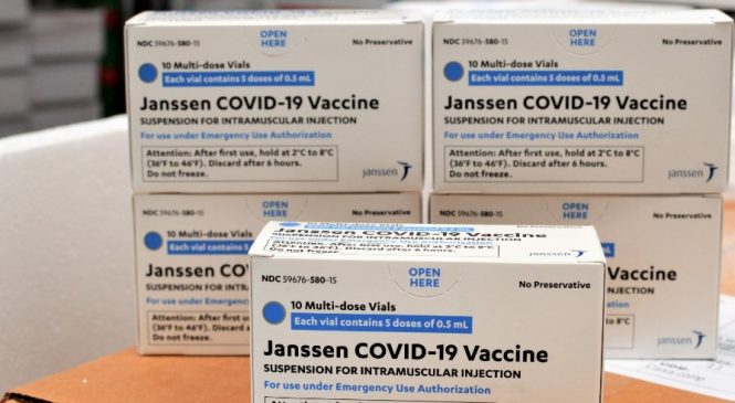Ministério explica esquema de aplicação da vacina Janssen