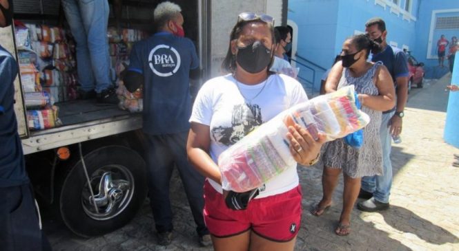 Prefeitura de Maceió entrega hoje cestas básicas no estacionamento da SMTT