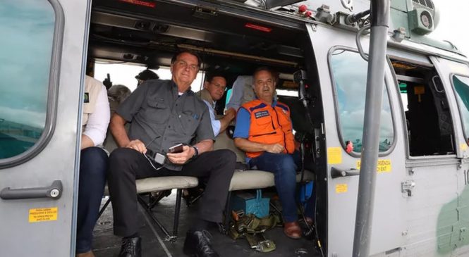 Bolsonaro culpa vítimas das enchentes em SP: ‘faltou visão de futuro’