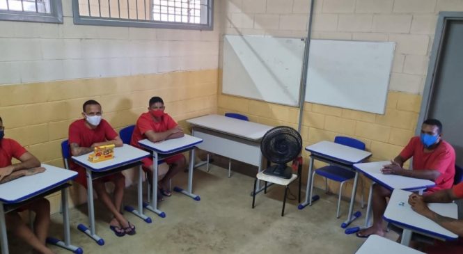 Penitenciária de segurança máxima de AL oferece educação formal aos custodiados pela primeira vez