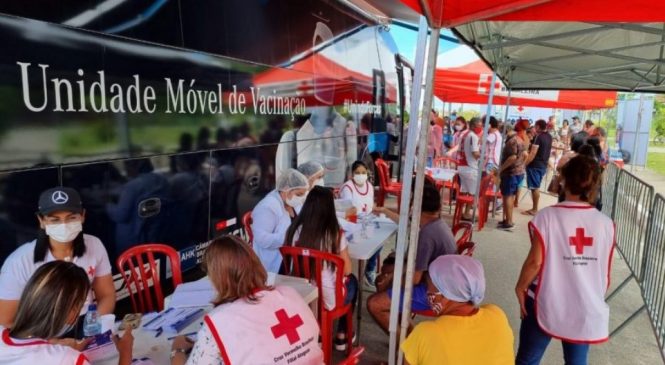 Ônibus da Vacina chega aos bairros de Maceió a partir de segunda