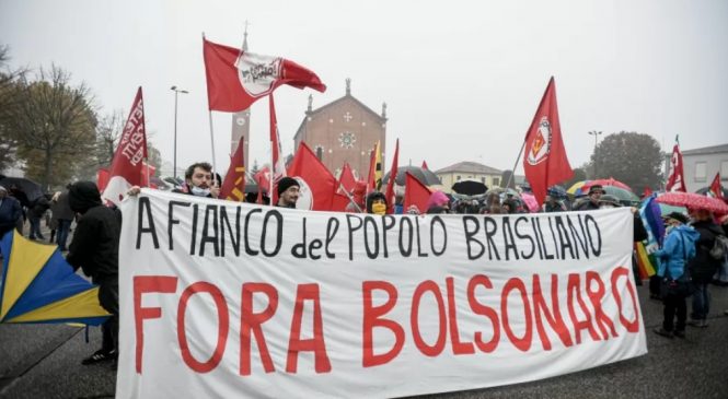 Italianos pedem na Justiça que Cidadania Honorária a Bolsonaro seja revogada