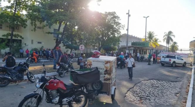 Trabalhadores fecham entrada do Porto de Maceió em protesto por aumento de salário