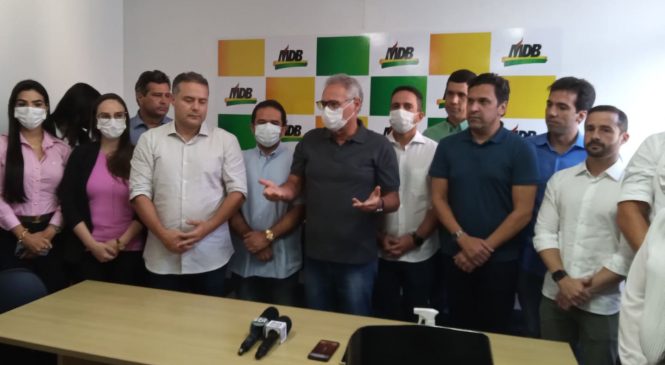 MDB recebe grupo de deputados liderados por Marcelo Vitor: “Serão 17”, disse Renan