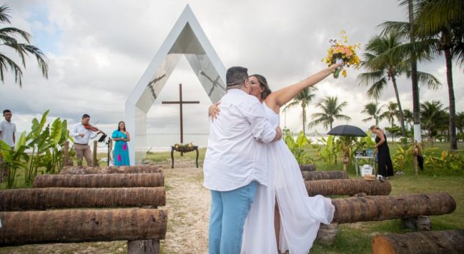 Turistas de SP percorrem mais de 2.500 km para casar na Capelinha de Jaraguá