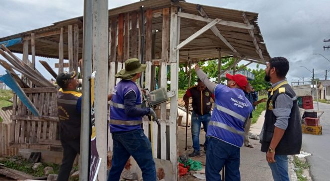 Convívio Social realiza remoção de construções irregulares na parte alta de Maceió