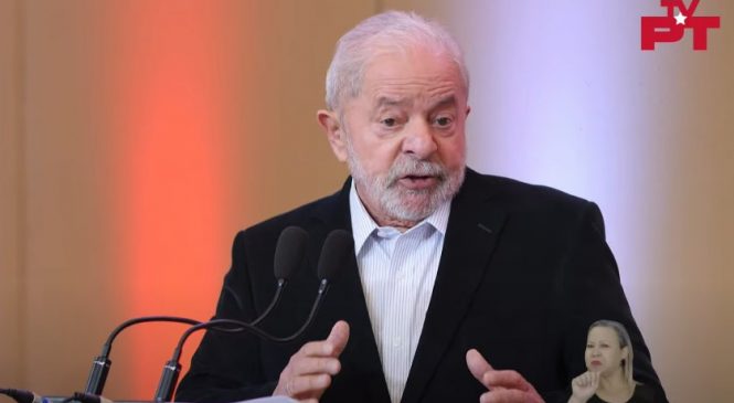 Lula promete “dar um jeito” nos sigilos de 100 anos de Bolsonaro