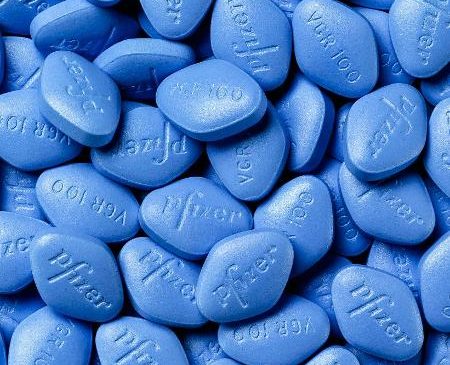 Depois da picanha e do salmão, Forças Armadas compram 35 mil comprimidos de Viagra