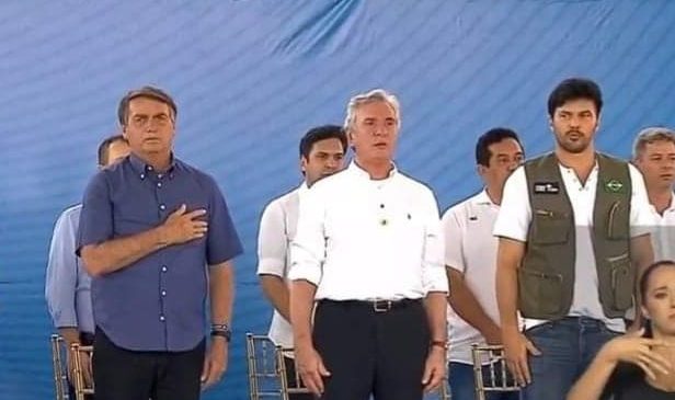 Bolsonaro pede armamento da população civil e anuncia fim da ‘velha política’