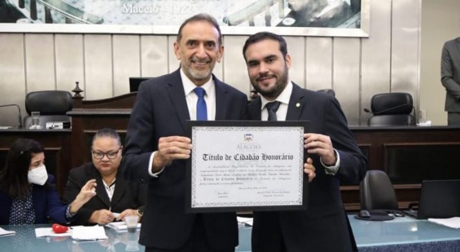Reitor do Ifal, Carlos Guedes recebe título de Cidadão Honorário de Alagoas