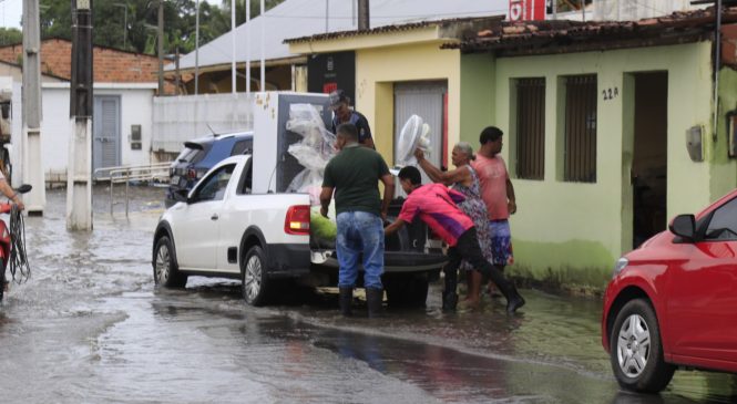 Prefeitura de Marechal realiza ações para amenizar prejuízos causados pelas chuvas