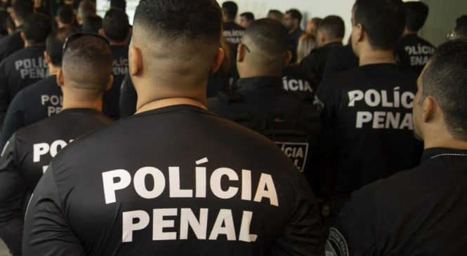 Governo de Alagoas empossa policiais penais