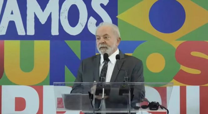 Lula defende alternância de poder na Venezuela