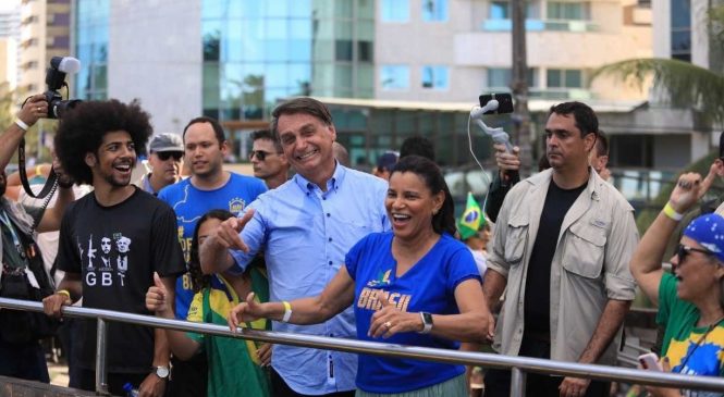 Em Recife, Bolsonaro convoca apoiadores para o 7 de setembro no País