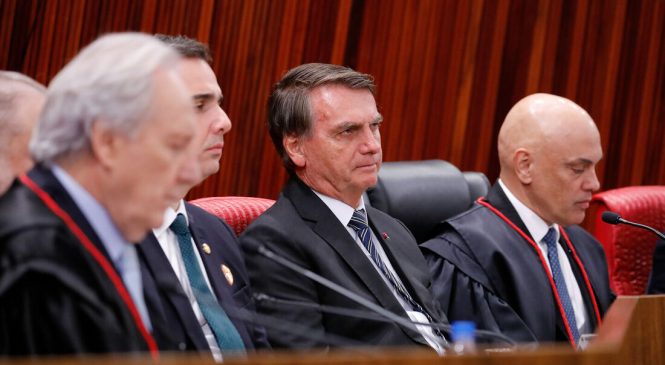 STF forma maioria e rejeita ação de Bolsonaro contra o ministro Moraes