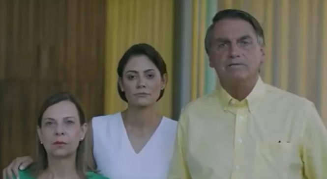 Em vídeo com Michelle, Bolsonaro pede desculpas para meninas venezuelanas (que ficarão em silêncio)