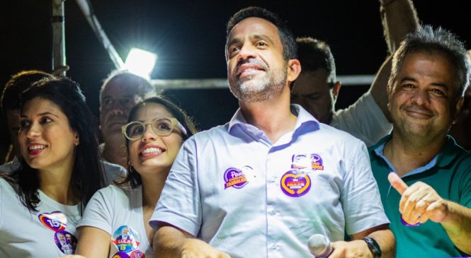 Paulo Dantas comemora retorno ao Governo em carreata pelo Jacintinho