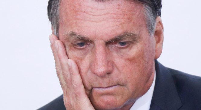 Bolsonaro exigiu de militares golpe de Estado para se manter no poder