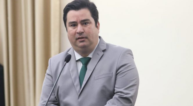 André Monteiro toma posse como novo deputado estadual em Alagoas
