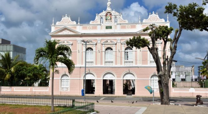 Diteal apresenta programação comemorativa dos 112 anos do Teatro Deodoro