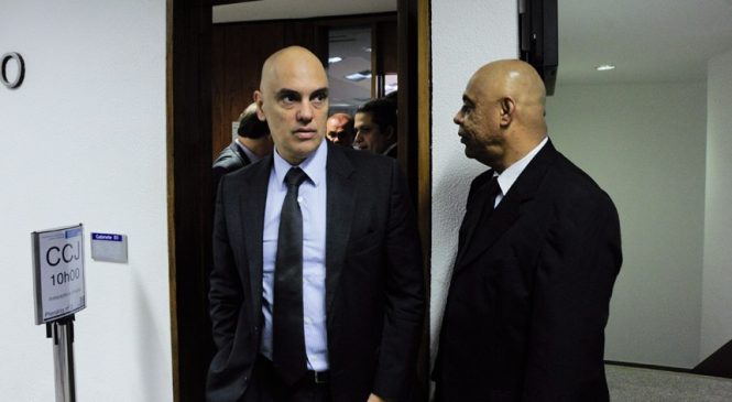 Ministro Alexandre de Moraes é xingado por bolsonaristas nos EUA